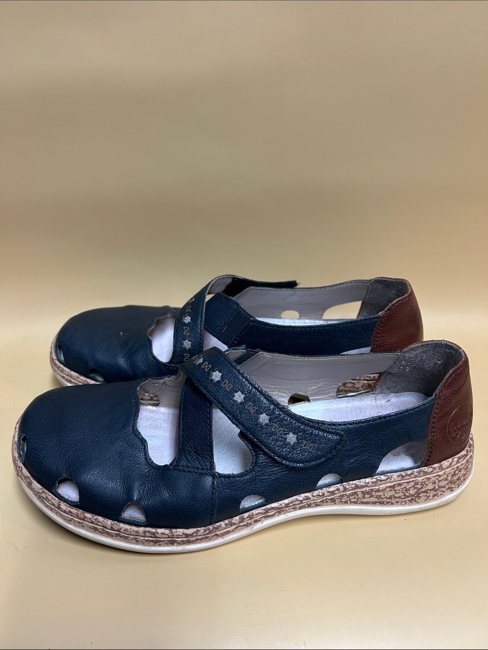 Rieker 46356-14 women's low shoes in navy blue leather, loop strap velcro